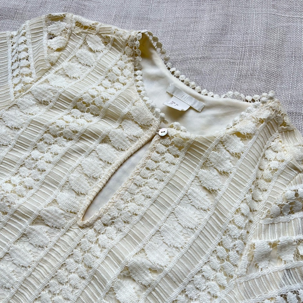Off White H&M Lace Dress - Picture 4 of 8